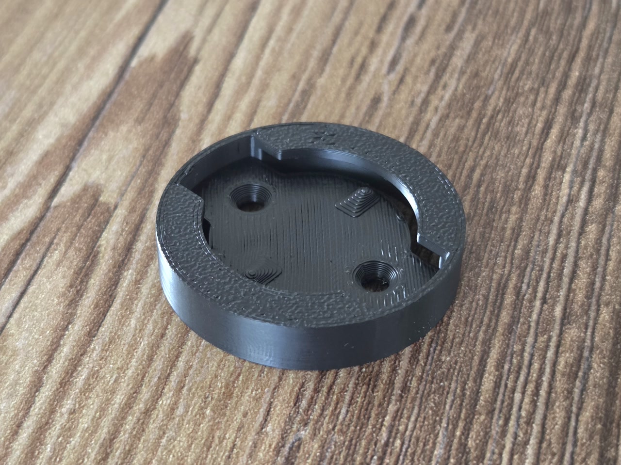 Inserto di montaggio compatibile Garmin con sistema quarter turn stampato in 3D